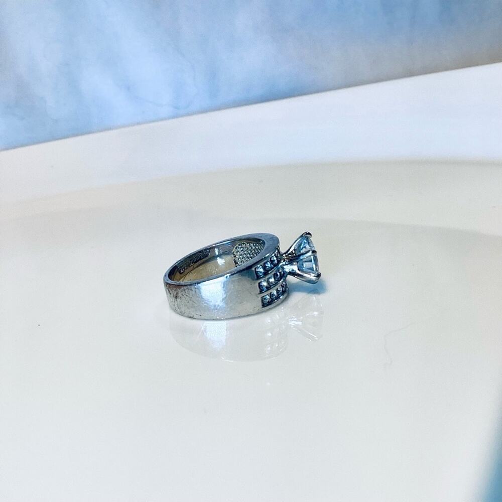 Crystal Solitaire Ring - Picture 5 of 6
